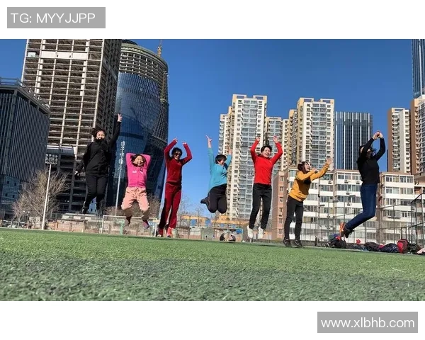 足球明星私下聚会视频曝光揭秘他们的真实生活与友情瞬间