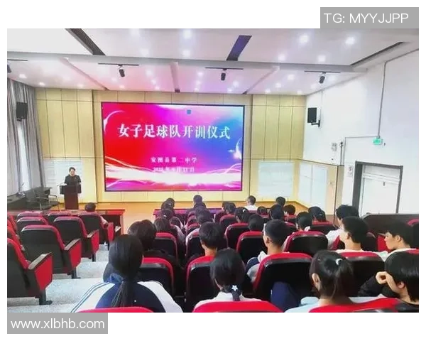 朝阳少年足球明星的成长之路与梦想追逐 朝阳少年足球明星的成长之路与梦想追逐